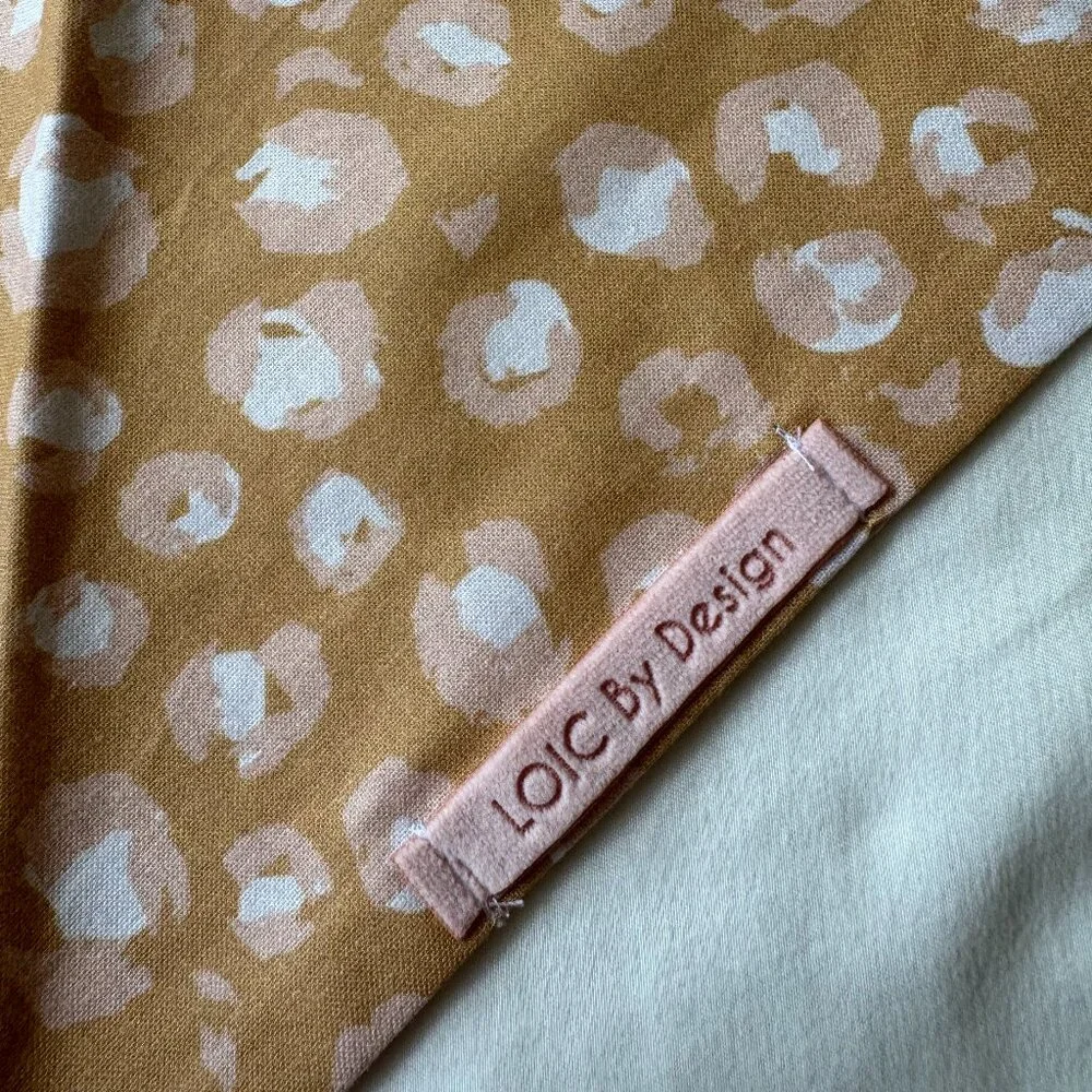 NWT Loic by Design Leopard Pattern Dog Bandana, Brown, White, + Pink, Size L